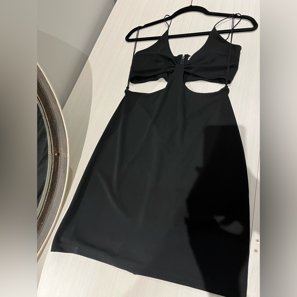 Alice + Olivia Black Cut-Out Mini Dress – Size 6